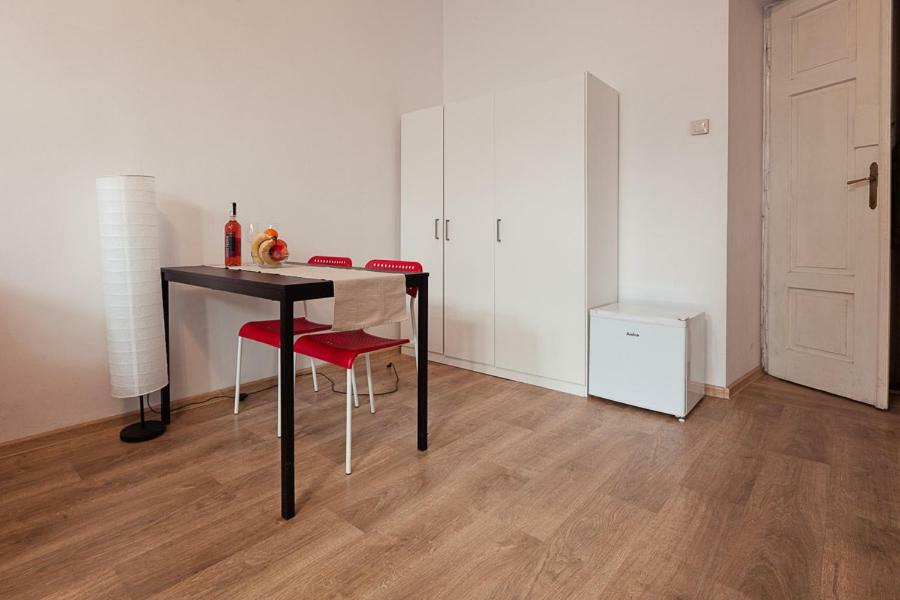 Umbrella Guest Rooms Krakow Ngoại thất bức ảnh